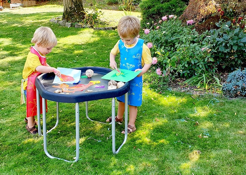 Mini Active World Tray & Stand Set (2pcs)