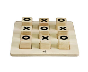 Noughts & Crosses Shaker Set