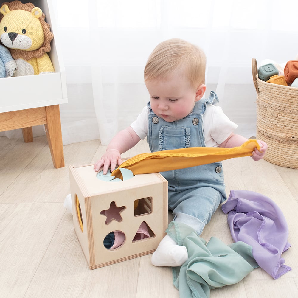 Stuff n Pull Sensory Cube (17pcs) - Image 2