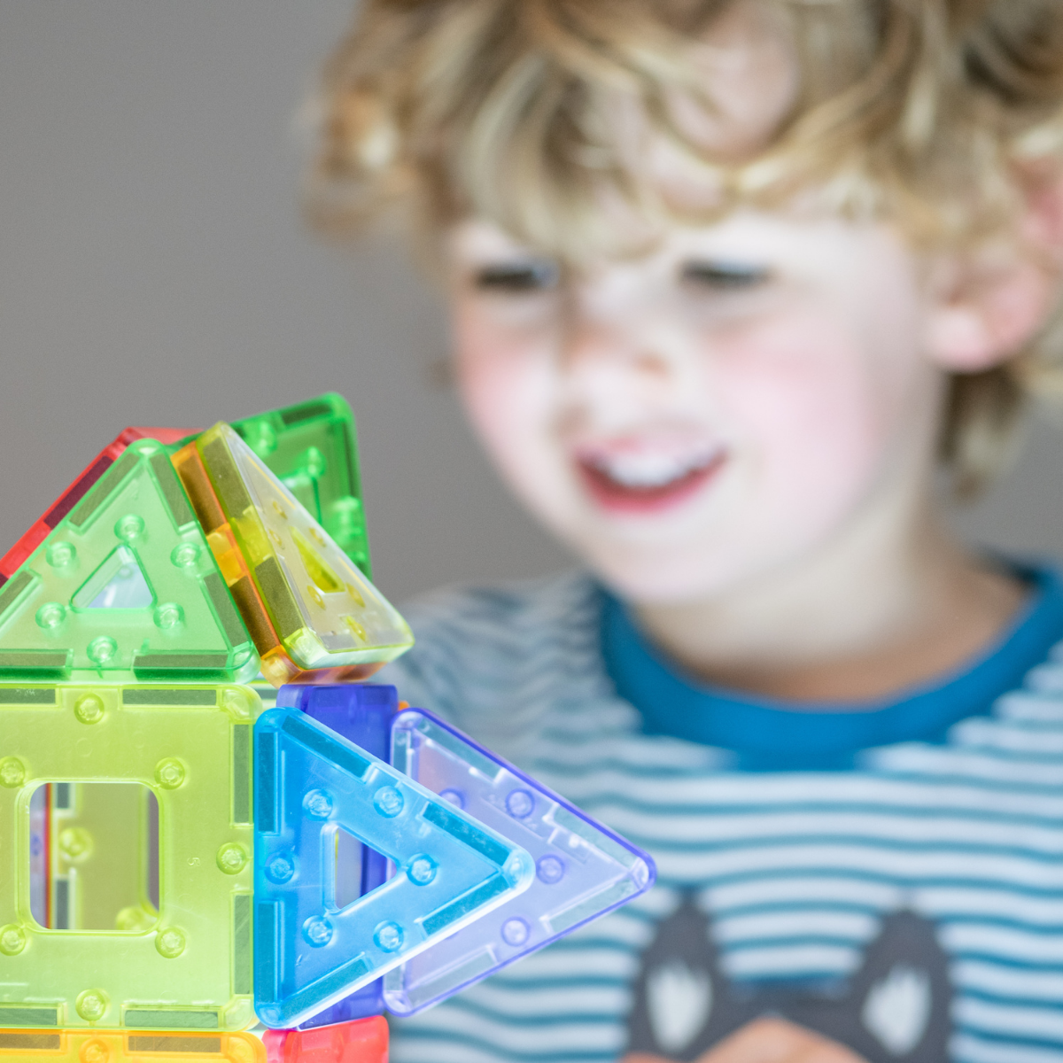 Transparent Polydron Kindermag Class Set (96pcs) - Image 2
