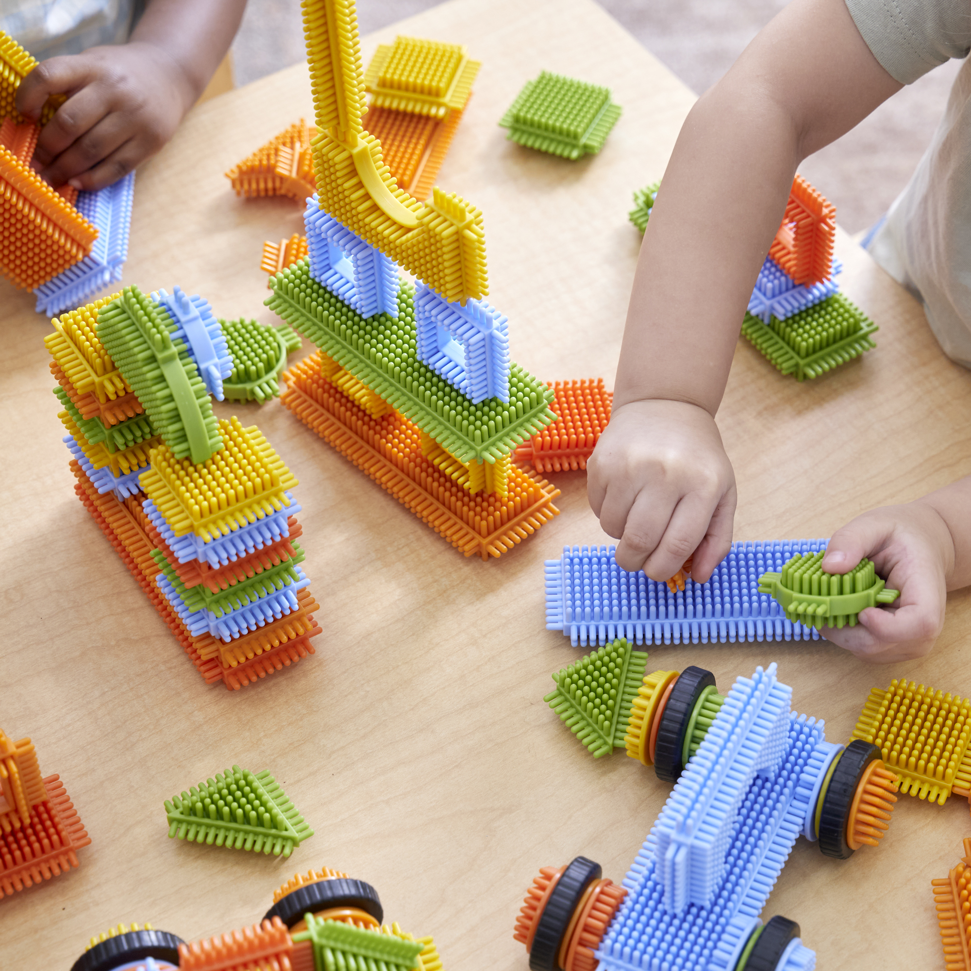 Bristle Blocks (220pcs) - Image 4