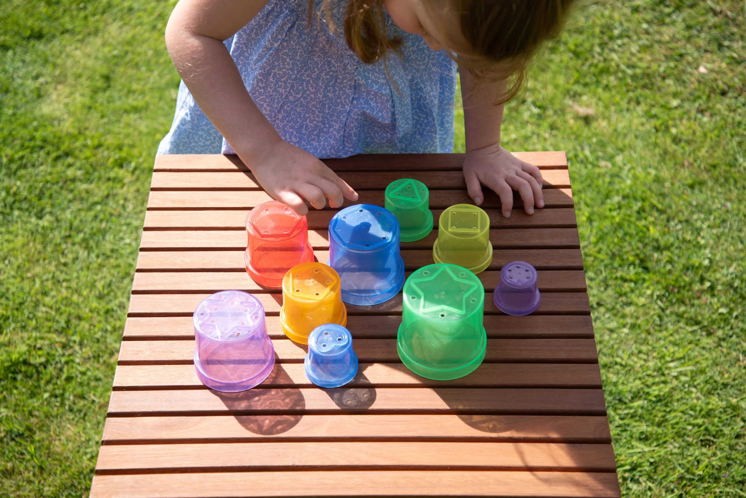 Transparent Colour Stacking Cups (9pcs)