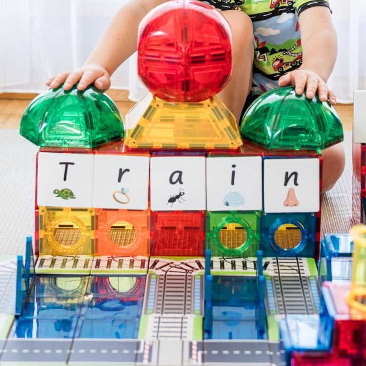 Magnetic Train Tile Toppers (36pcs)
