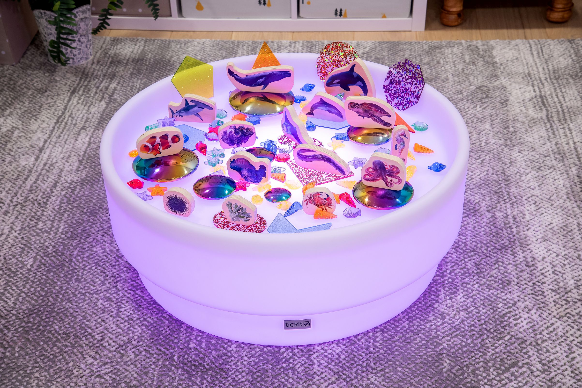Light Up Low Discovery Table